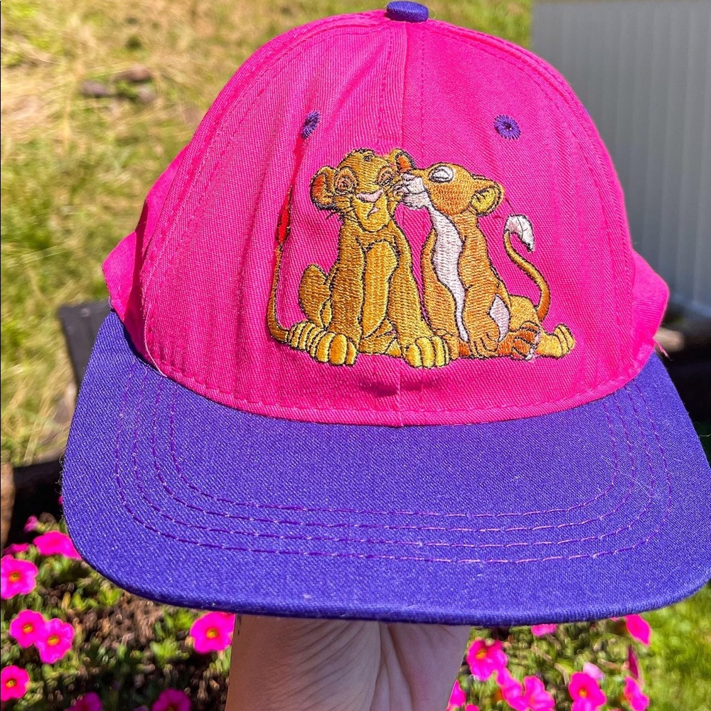 Vintage lion king hat